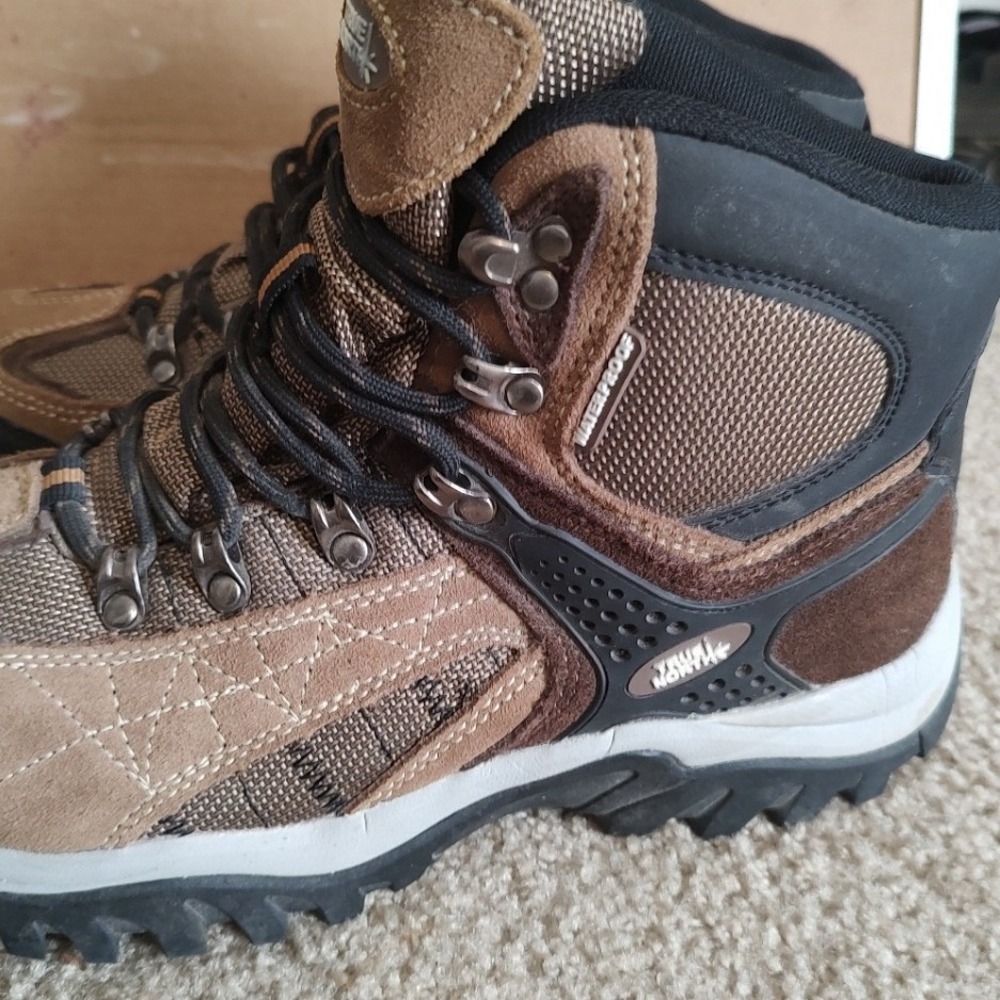True‎ North Women's Vail Waterproof Hiking Boots Brown Beige Size 7.5